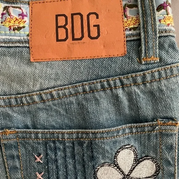 BDG High-Waisted Flare Boho Bliss Outfitters-Patch-Crochet-Embroider size 27 - Picture 13 of 13